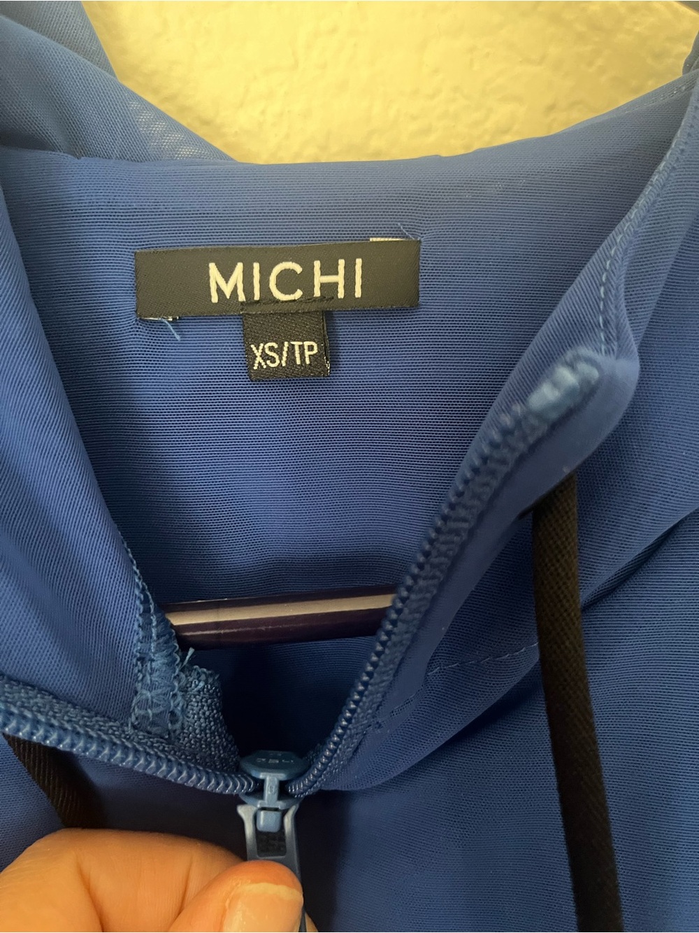 MICHI Bold Blue Hooded Windbreaker Jacket - Picture 5 of 10